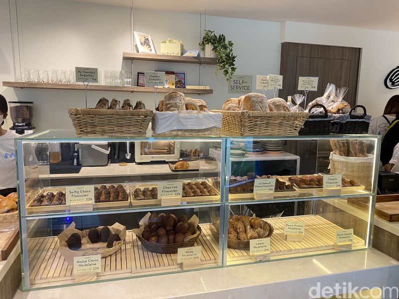 Mongsim Bakery and Coffee
