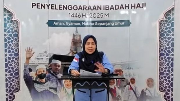 Mustasyar diny atau pembimbing ibadah Petugas Haji 2025, Badriyah Fayumi (dok Media Center Haji)