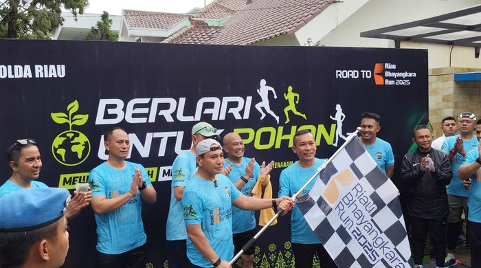 Polda Riau melaunching Riau Bhayangkara Run 2025.