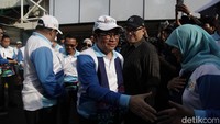 Pantauan detikcom, Sabtu (24/5/2025) Pramono-Rano tiba lokasi sekira pukul 15.40 WIB. Mereka tampak masuk dari area basement Blok M. Gelaran Inovation Creative Week di Blok M Hub, Jakarta Selatan, dioperatori oleh PT MRT Jakarta.