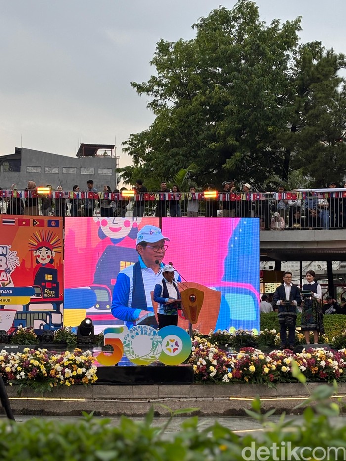 Pramono Anung Resmikan Blok M Hub