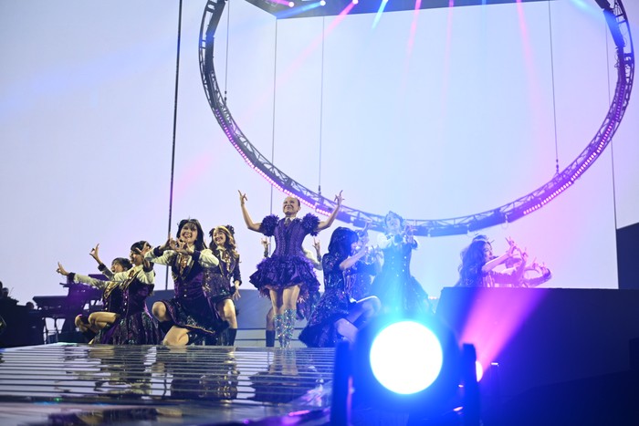 Konser Rossa Here I Am digelar Jumat (23/5/2025) malam di Indonesia Arena, kawasan GBK, Jakarta Pusat. Konser ini menampilkan banyak bintang tamu yang berkolaborasi dengan Rossa termasuk JKT48.