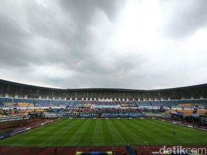 Oknum Bobotoh Rusak GBLA, Dedi Mulyadi: Pidana atau Barak Militer!