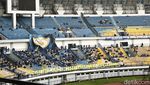 Spanduk Nuhun Tos Juara Deui Sib! Terbentang di Stadion GBLA