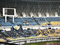 Harapan dari Tribun, Kala Difabel Kesulitan Dukung Persib di Stadion