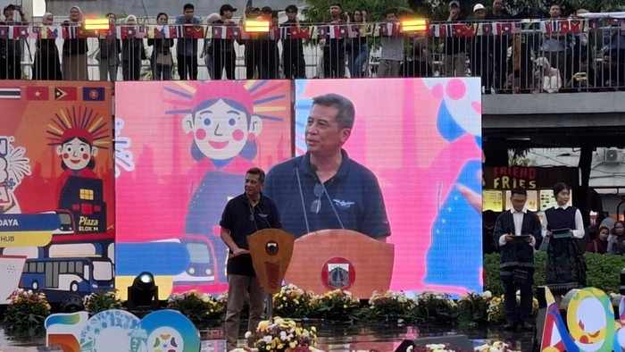 Wakil Sekretaris Jenderal ASEAN, H.E. Nararya S. Soeprapto  di Acara Pencanangan HUT 498 Jakarta di Blok M, Jakarta Selatan.