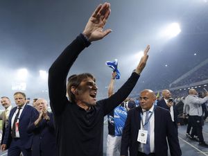 Presiden Napoli Tidak Akan Menahan jika Conte Ingin Pergi