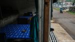 Bakal Ditertibkan, Begini Kondisi Warung Pinggir Kalimalang Bekasi