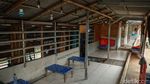 Bakal Ditertibkan, Begini Kondisi Warung Pinggir Kalimalang Bekasi