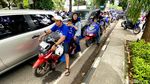 Pesta Bobotoh Rayakan Persib Juara di Jalanan Bandung
