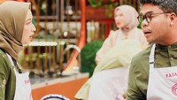 Selama berkompetisi, Fajar memang kerap memperlihatkan kedekatannya dengan Zahra Aulia. Momen tersebut bahkan terlihat di panggung MCI. Foto: Instagram @fajar.mci12