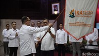 Dengan komitmen yang ditegaskan oleh para pengurus baru dan dukungan tokoh-tokoh nasional, IKA FISIP Undip diharapkan dapat menjadi mitra strategis pemerintah dalam pembangunan nasional.
