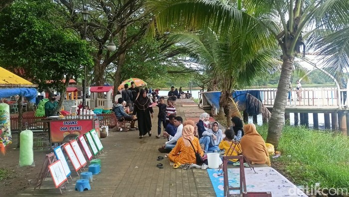 Kawasan JSC Palembang yang masih menjadi tempat wisata favorit bagi keluarga