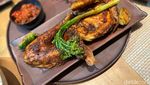 Rendang Pipi hingga Ayam Bakar Rabeg Berempah Nikmat di Hotel Bintang Lima