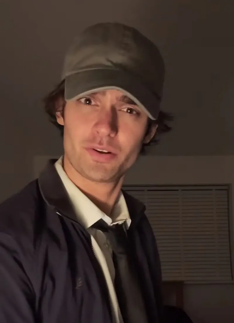 Nikita Darwin, pria viral mirip Joe Golsberg, psikopat dan pembunuh berantai di serial 'You'.