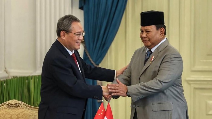 Pemerintah Indonesia dan China resmi menandatangani nota kesepahaman (MoU) untuk mempererat kerja sama di sektor pariwisata. Pemerintah Indonesia dan China resmi menandatangani nota kesepahaman (MoU) untuk mempererat kerja sama di sektor pariwisata.