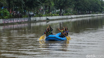 Persiapan Porda 2026, Atlet Arung Jeram Bekasi Intensif Berlatih di Kalimalang