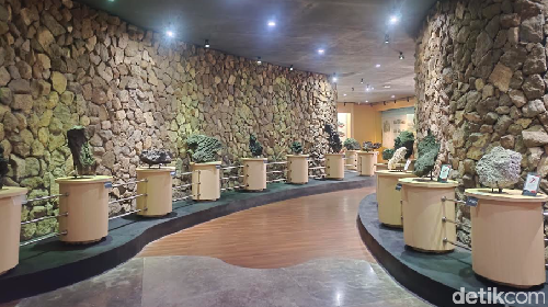 Suasana di dalam Batur UNESCO Global Geopark, Kintamani, Bali, Minggu (25/5/2025). (Ni Komang Ayu Leona Wirawan)