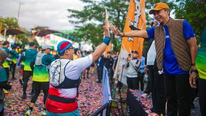 Walkot Bogor melepas peserta lari Bogor City Trail