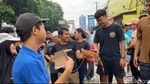 Momen Unik Warga di CFD Depok: dari Bawa Bebek sampai Monyet