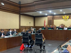 Pakar UI di Sidang Hasto Kristiyanto Jelaskan Dampak Ponsel Direndam Air