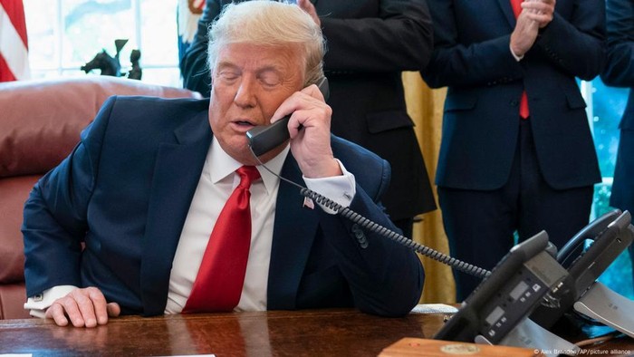 AS: Trump Akan Menunda Tarif 50% Terhadap Uni Eropa