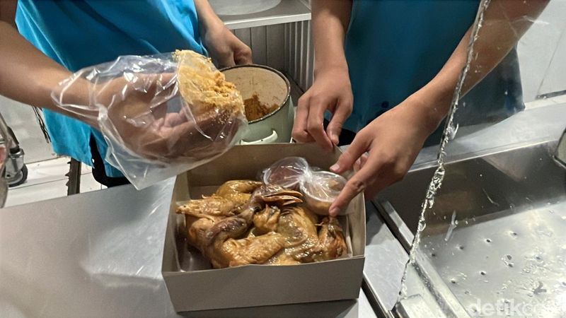 Ayam Goreng Widuran