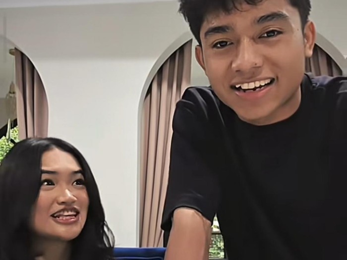Betrand Peto dan Aqila Zhavira