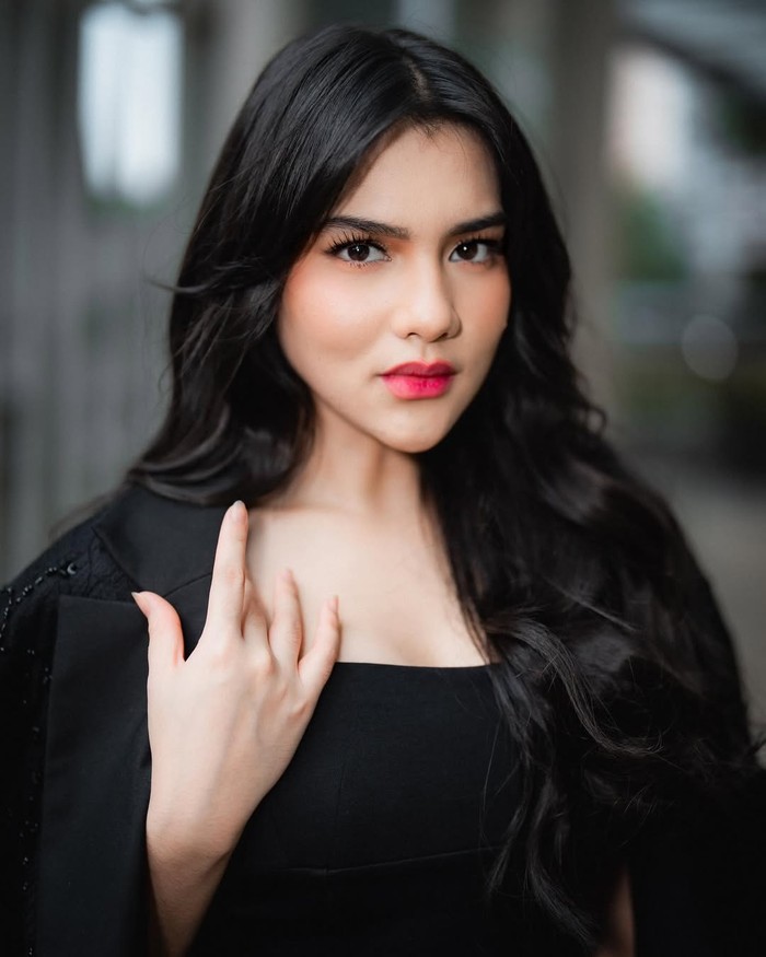 Davina Karamoy