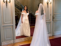 Demi Lovato Resmi Menikah, Cantik Pakai Gaun Pengantin Vivienne Westwood