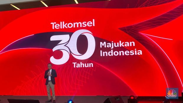 Direktur Utama Telkomsel, Nugroho saat press conference HUT 30 Tahun Telkomsel dan Peluncuran Evolusi Brand Simpati, di kantor Telkomsel, Senin (26/5/2025).  (CNBC Indonesia/Novina)