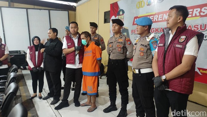 Duda di Sidoarjo seks oral anak tetangganya