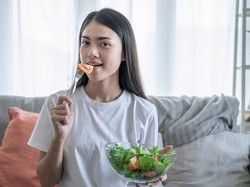 15 Makanan Diet yang Bikin Kenyang Lebih Lama & Cegah Ngemil