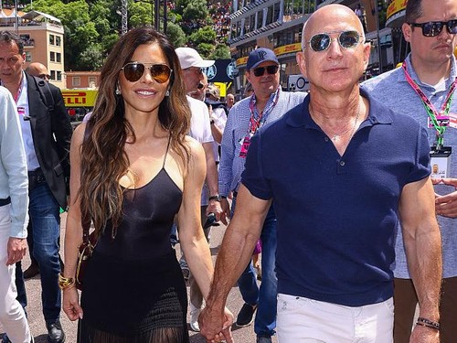 MONTE-CARLO, MONACO - MAY 25: (L-R) Lauren Sanchez and Jeff Bezos attend the F1 Grand Prix Of Monaco on May 25, 2025 in Monte-Carlo, Monaco. (Photo by Marc Piasecki/WireImage)