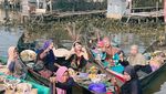 Pose Keren Ghea Indrawari Saat Makan BBQ hingga Durian