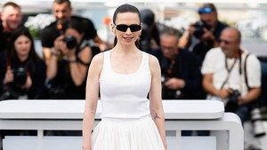 Sementara di ranah animasi, giliran Hayley Atwell yang membawakan Lara Croft. Dia mengisi suara untuk serial Netflix Tomb Raider: The Legend of Lara Croft (2024).  Foto: WireImage/Samir Hussein