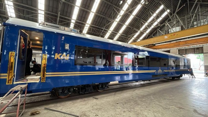 Kereta Bromo Anggrek