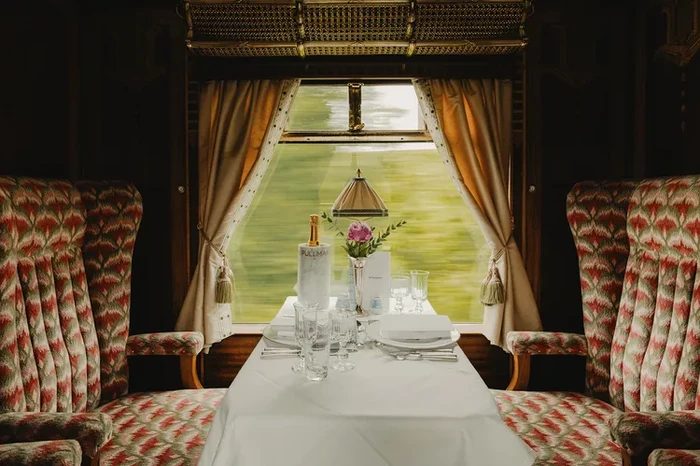 Makanan di Kereta Termahal di Dunia Dimasak Langsung oleh Chef Michelin