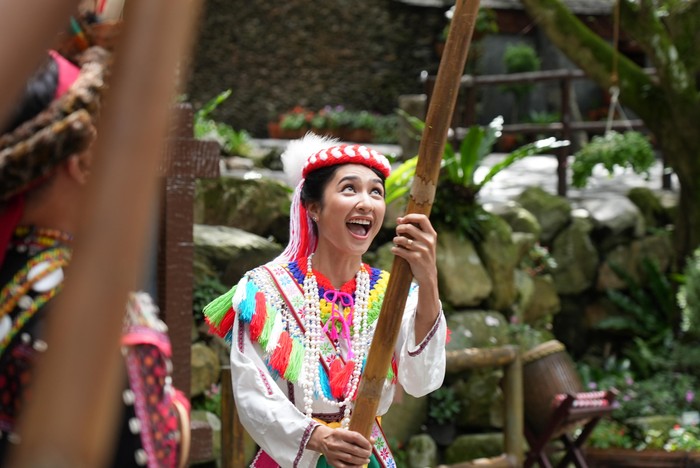 Mikha Tambayong Liburan di Taiwan Mikha Tambayong Liburan di berbagai destinasi di Taiwan