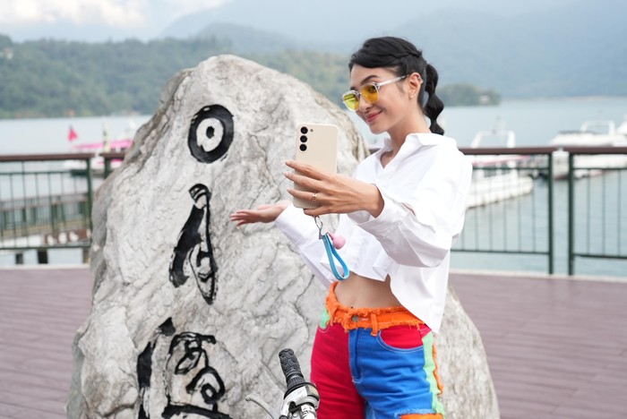 Mikha Tambayong Liburan di berbagai destinasi di Taiwan