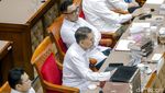 Momen Menbud Rapat dengan DPR Bahas Rencana Penulisan Sejarah Indonesia