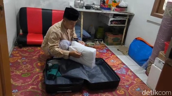Muhammad Cecep Abdullah (27) pemuda asal Sukabumi yang mendapatkan undangan haji dari Kerajaan Arab