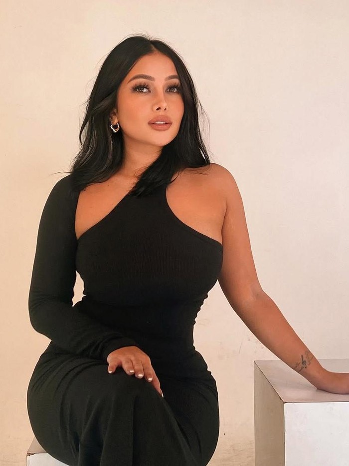 Mutia Ayu Mutia Ayu dalam media sosial miliknya.