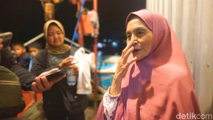 Nasira, nenek bocah yang diduga tenggelam di Tarakan.