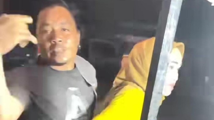 Pasutri mengamuk hingga mengancam pemilik warung di Sidrap.