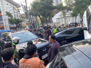 Tabrakan Beruntun di Jalan HM Yamin Medan, Libatkan 10 Kendaraan