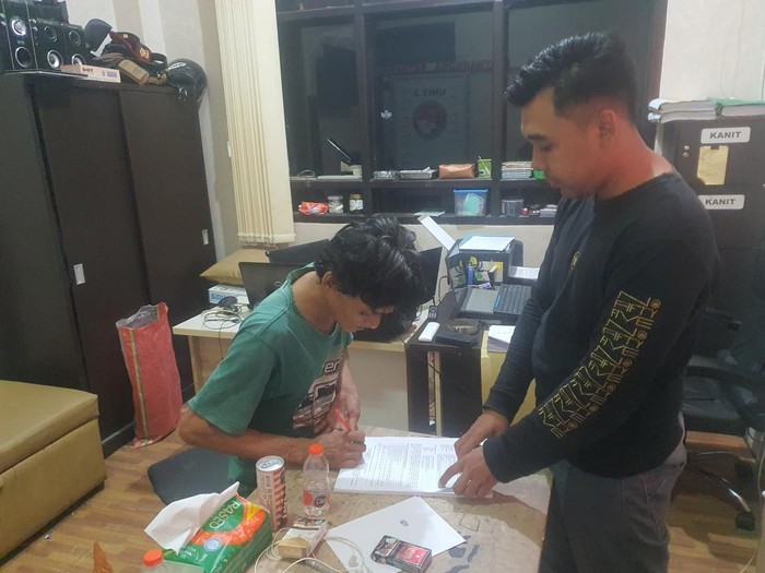 Pengangguran edarkan pil koplo