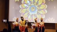 Duta Besar Republik Indonesia untuk Turki, Achmad Rizal Purnama, menegaskan bahwa peran pemuda sangatlah penting dalam membangun jembatan antarbangsa. Dengan semangat inovatif, semangat belajar lintas budaya, dan keterlibatan aktif dalam kegiatan internasional, pemuda menjadi motor penggerak utama dalam menciptakan dunia yang lebih harmonis, adil, dan kolaboratif. Foto: (Dokumentasi PPI Turki)