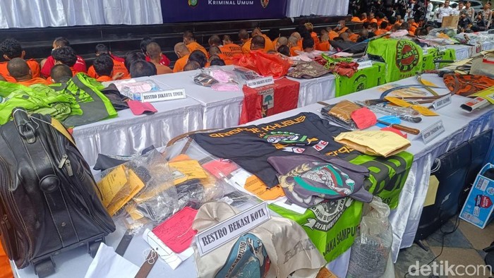 Polda Metro Jaya menggelar konferensi pers hasil Operasi Berantas Jaya 2025.