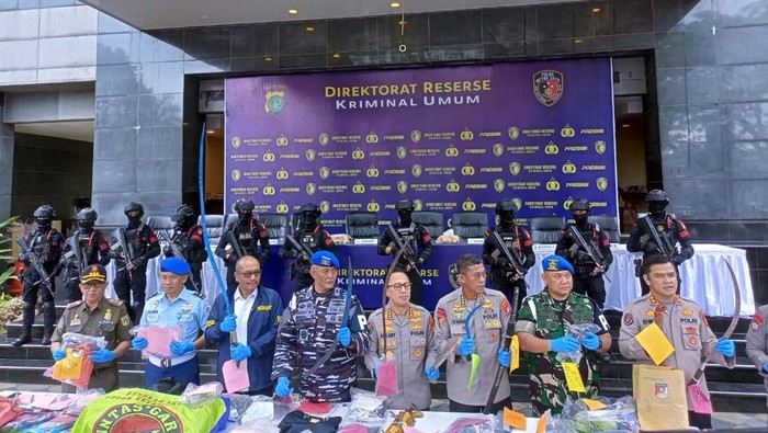 Polda Metro Jaya menggelar konferensi pers Operasi Berantas Jaya 2025.
